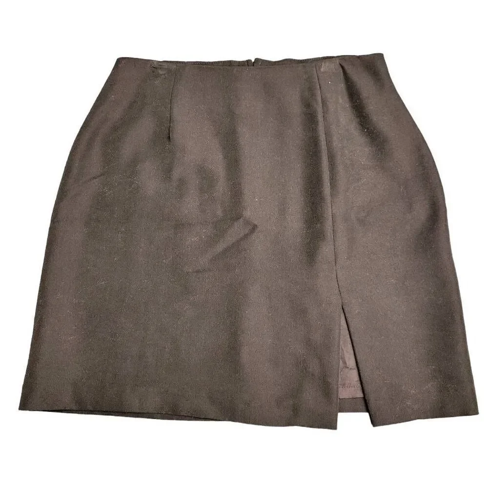 Set Black Mini Skirt & Peacock Soft Sharkbite Hem Blouse